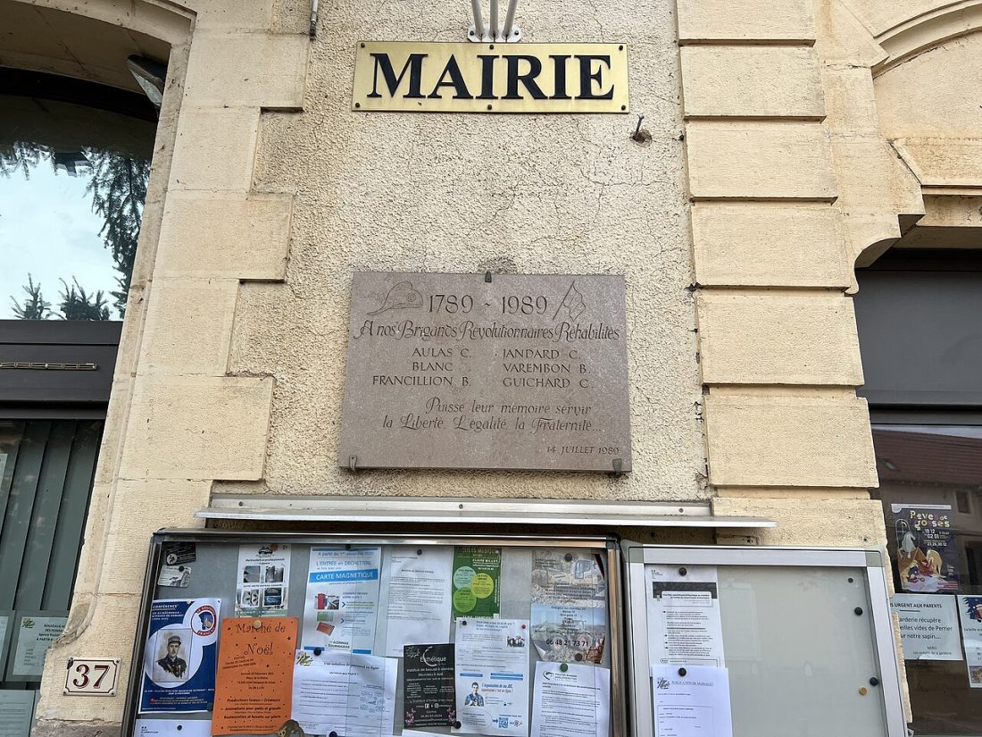 Vue de Azé