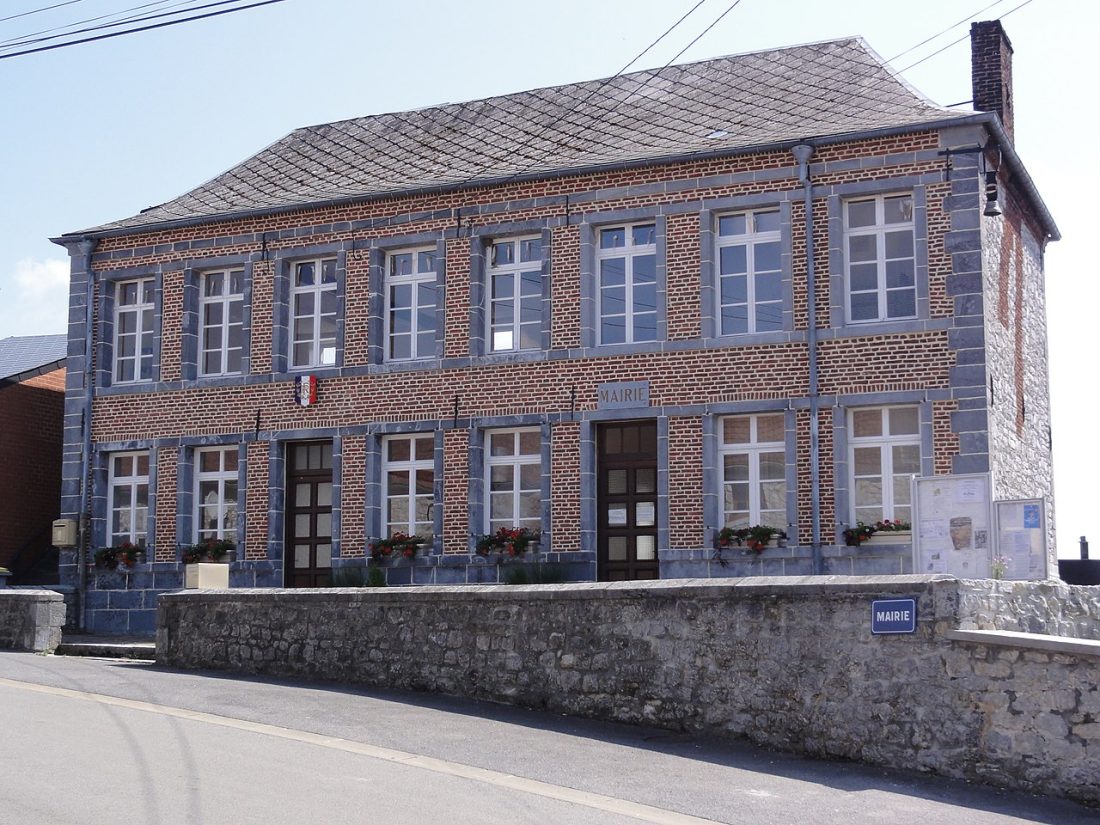 Vue de Bousignies-sur-Roc