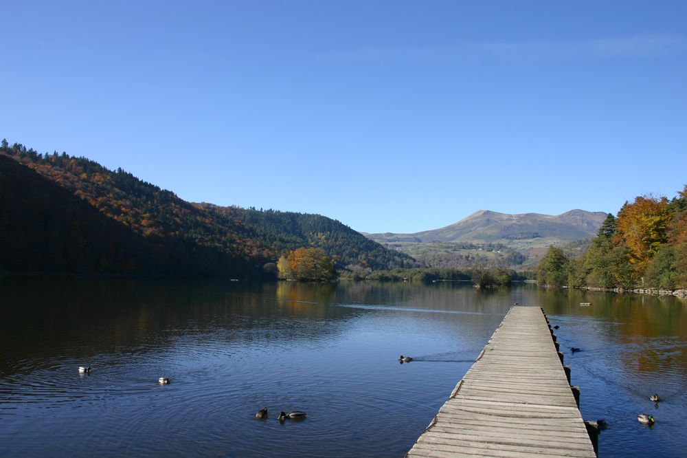 Vue de Chambon-sur-Lac