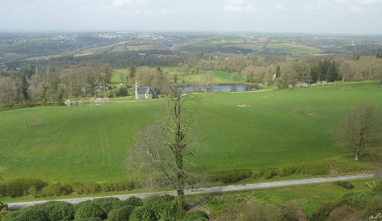 Vue de Châteauneuf-du-Faou