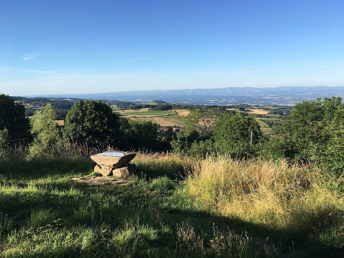 Vue de Chazelles-sur-Lavieu