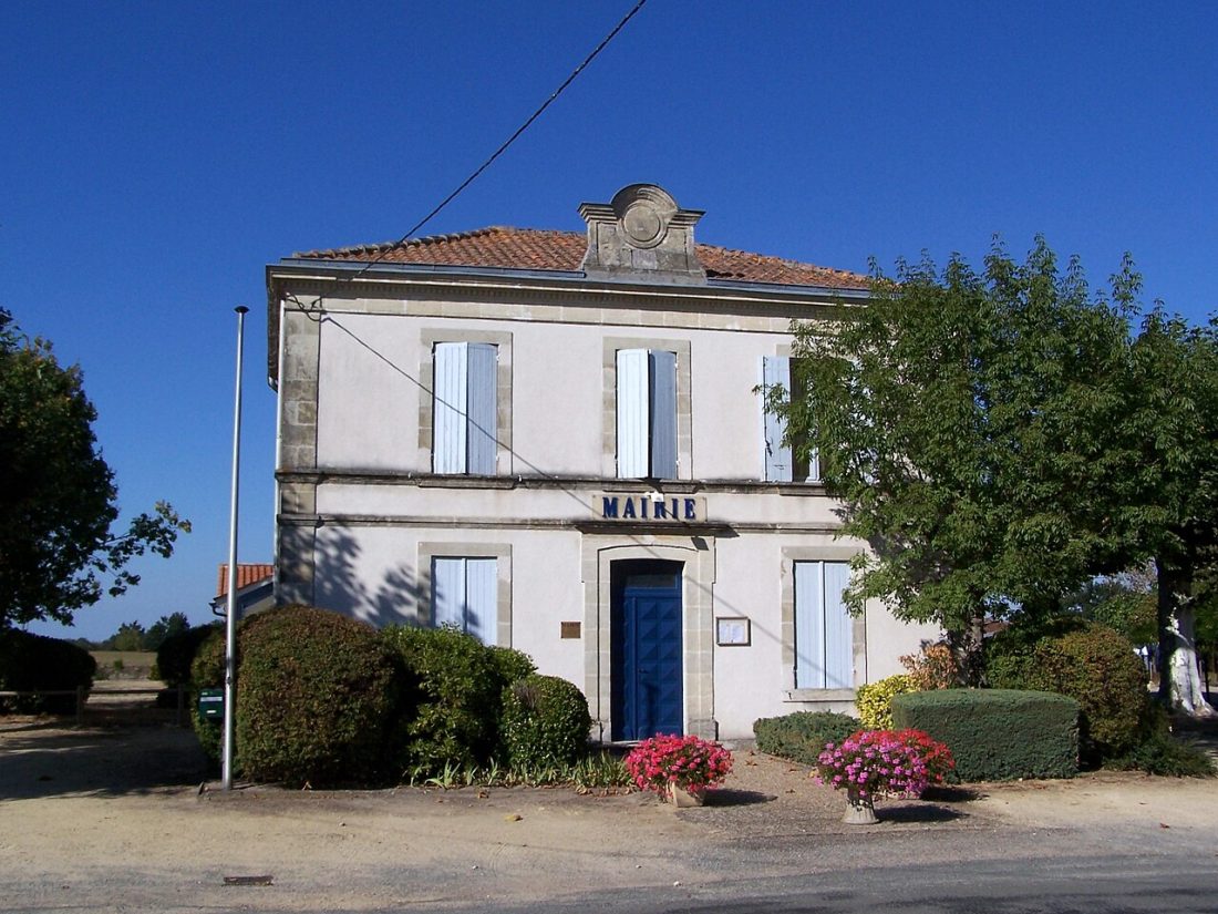 Vue de Cours-les-Bains