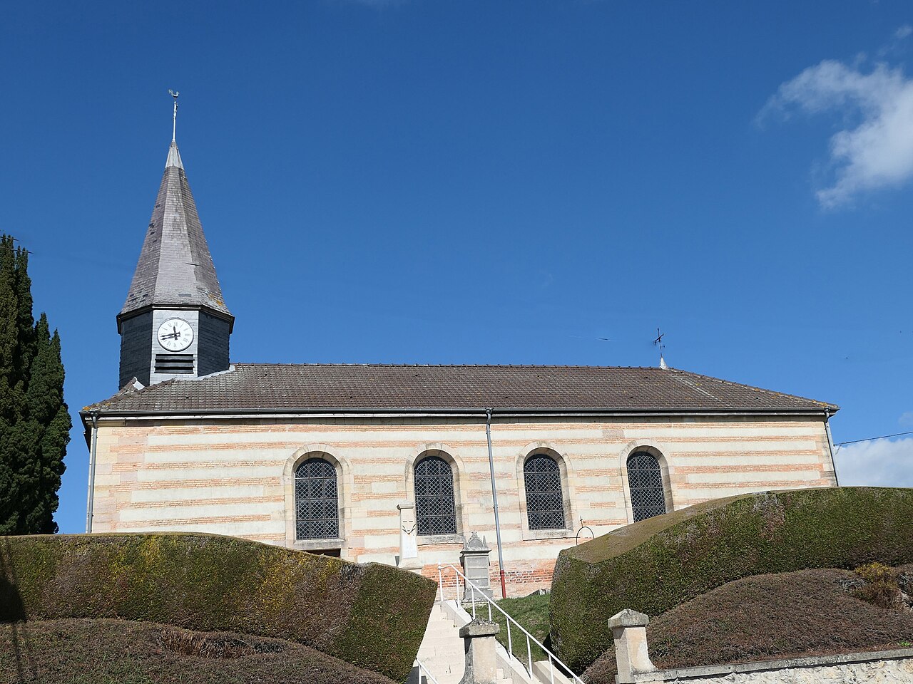 Vue de Dommartin-Dampierre