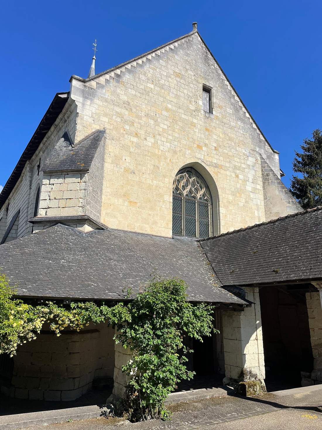 Vue de Fontevraud-l'Abbaye