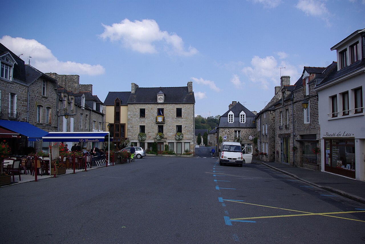 Vue de Jugon-les-Lacs