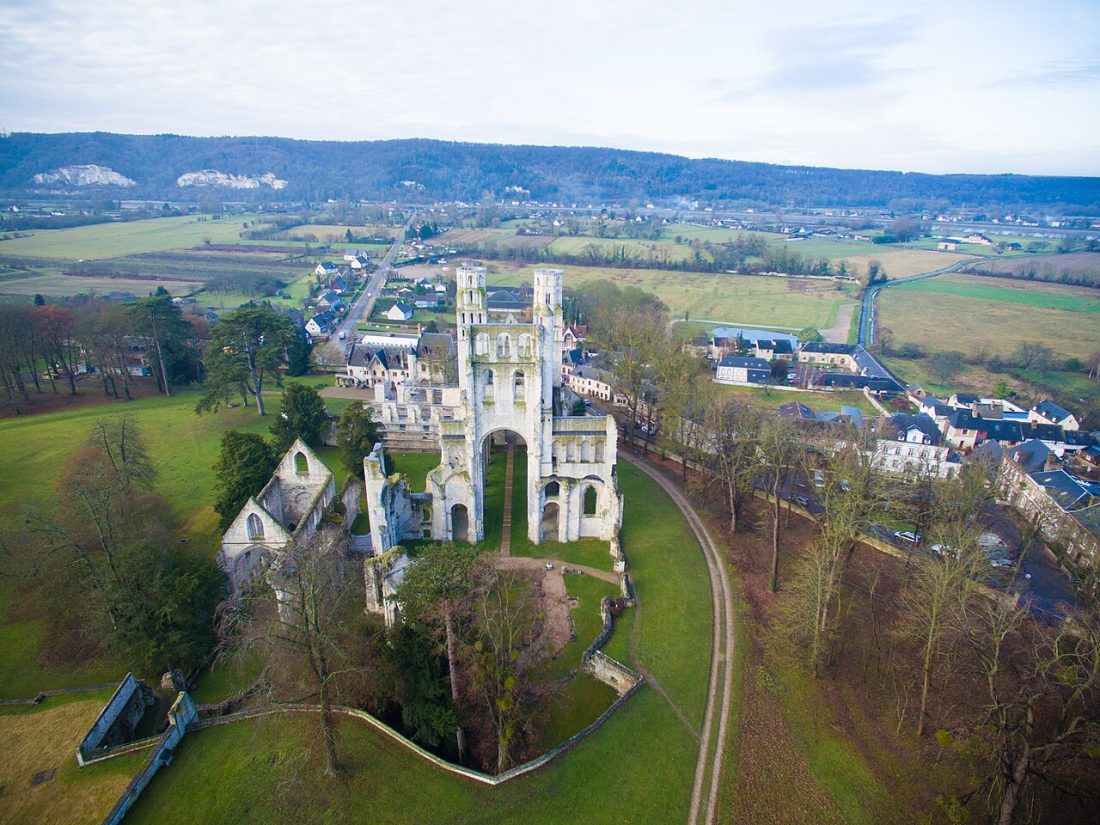 Vue de Jumièges
