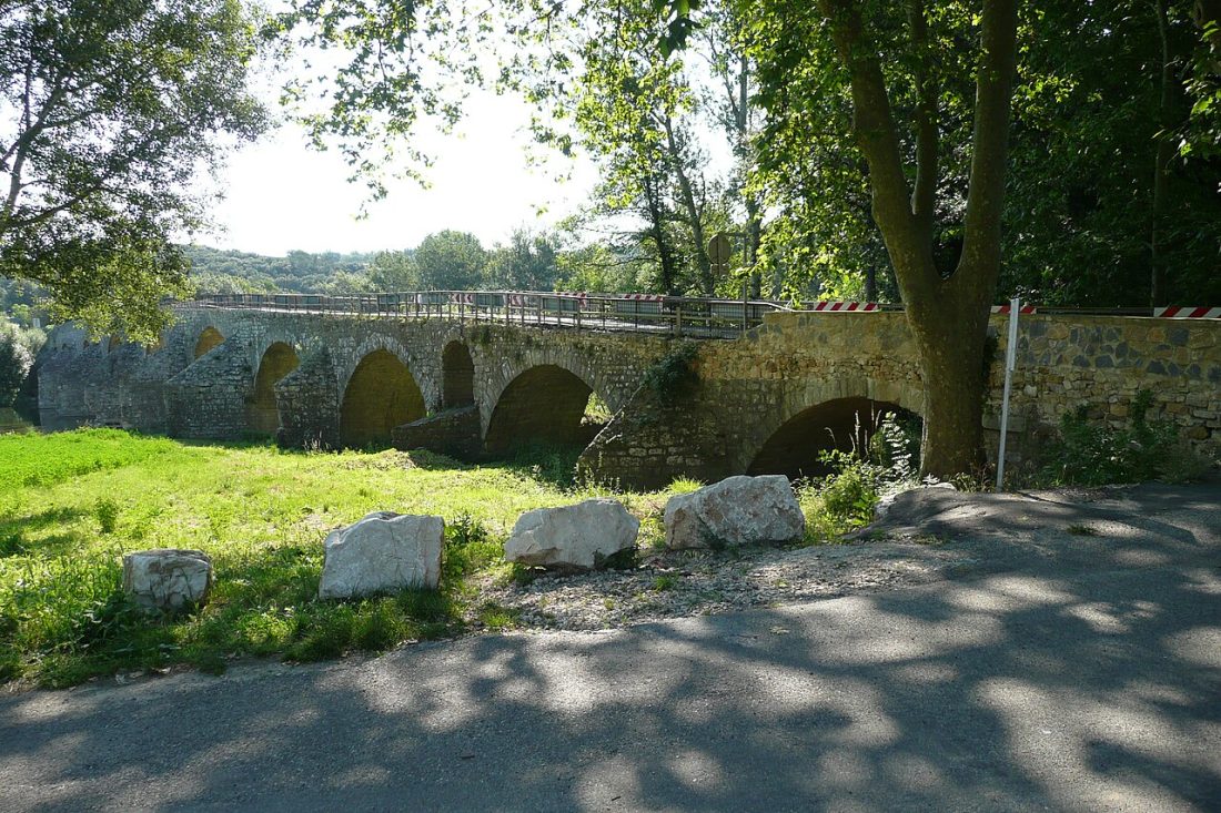 Vue de La Roque-sur-Cèze