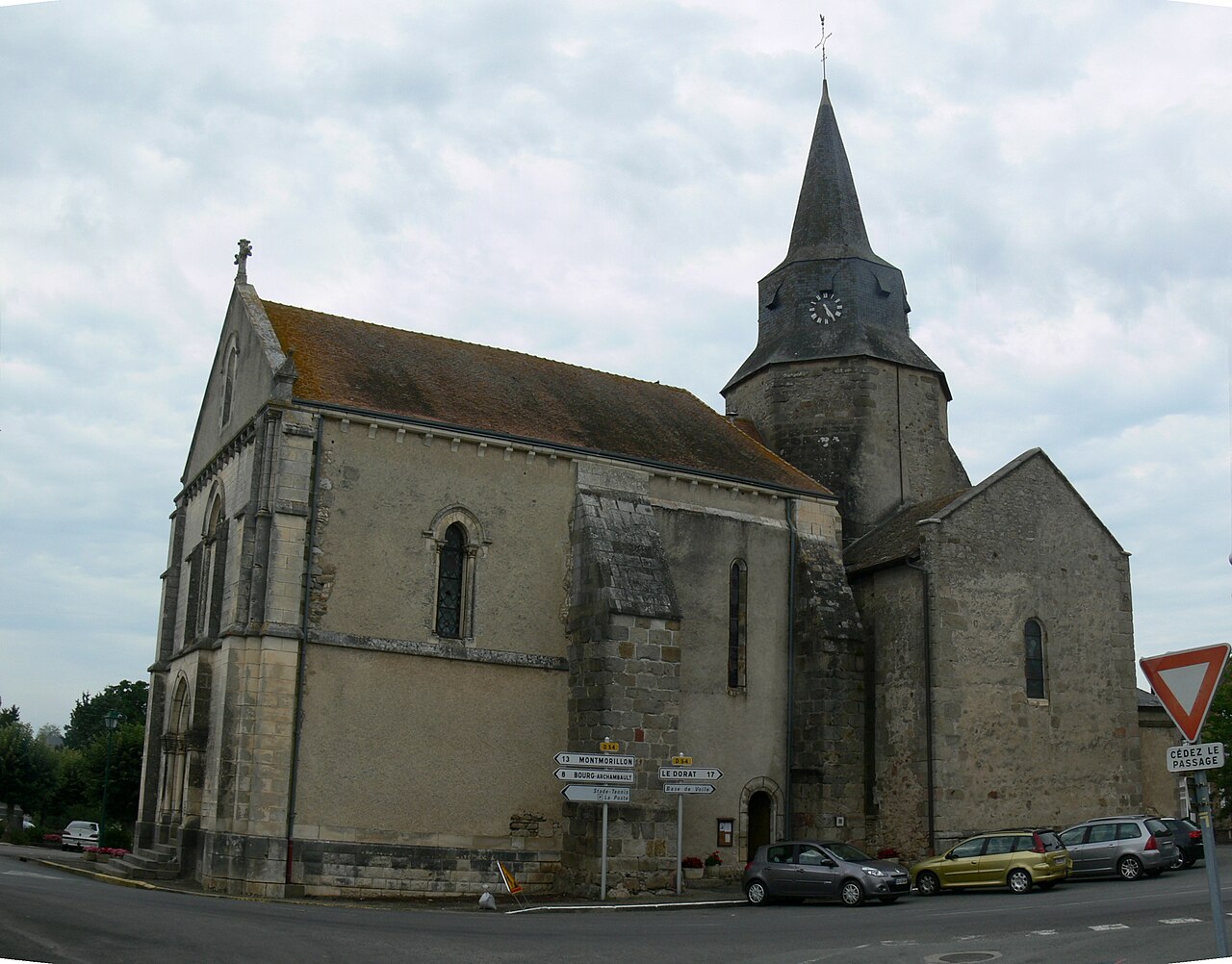Vue de Lathus-Saint-Rémy