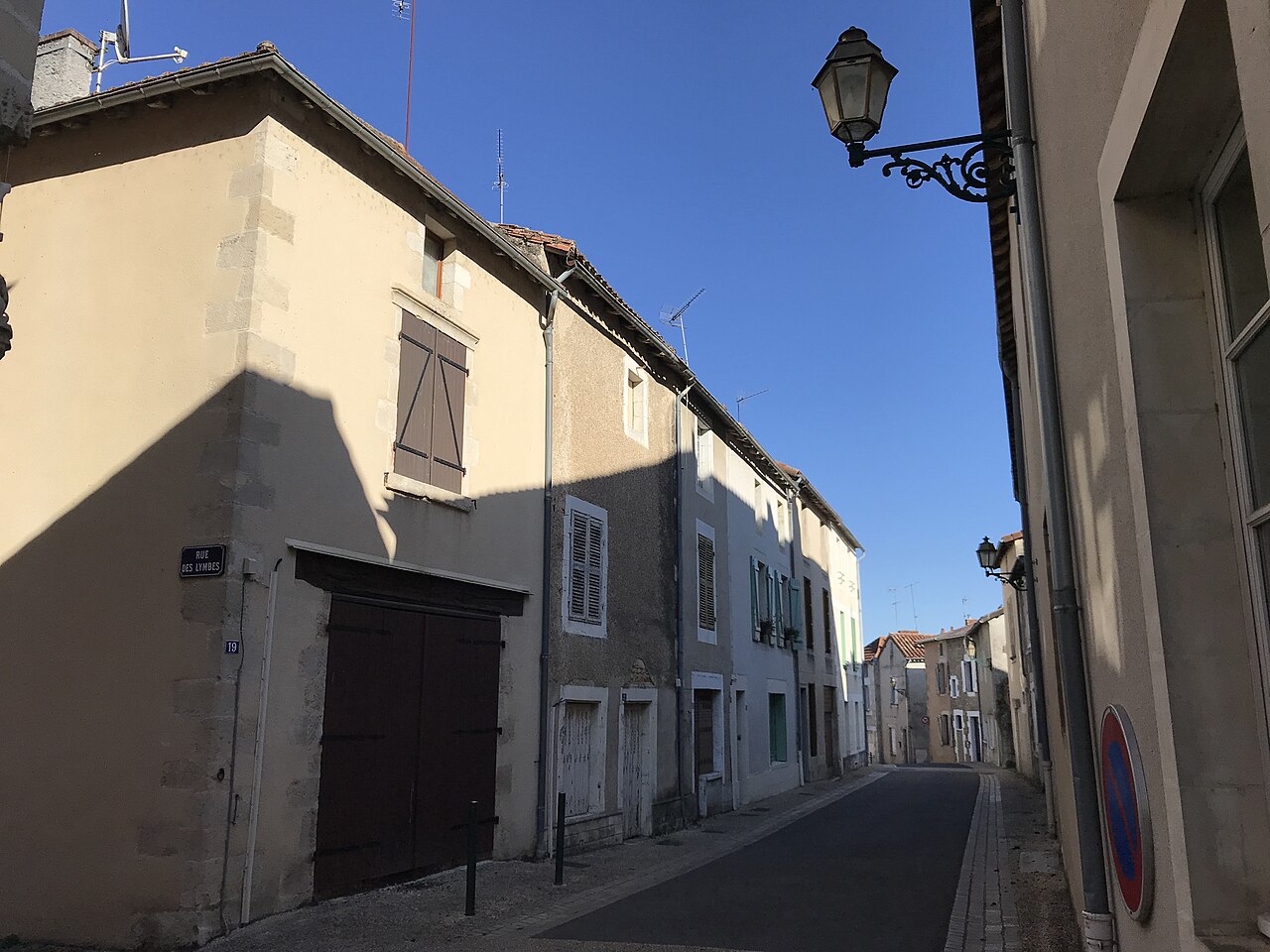 Vue de Lussac-les-Châteaux