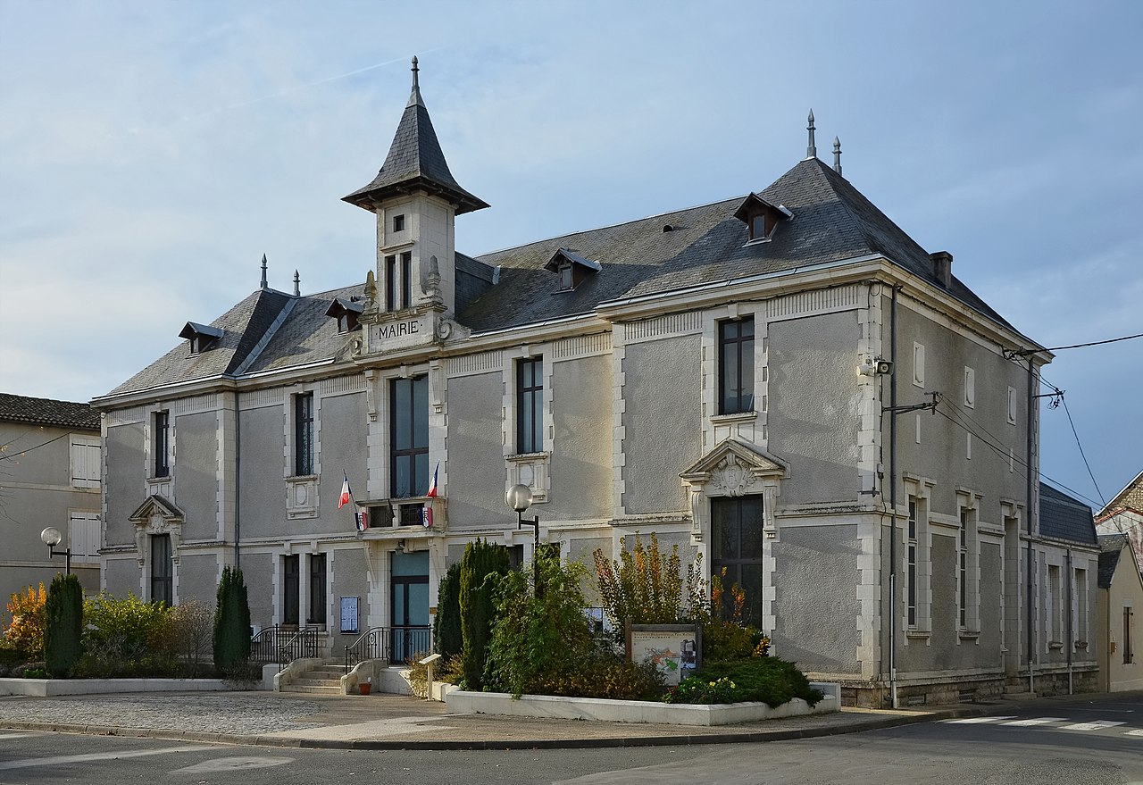 Vue de Mairé-Levescault
