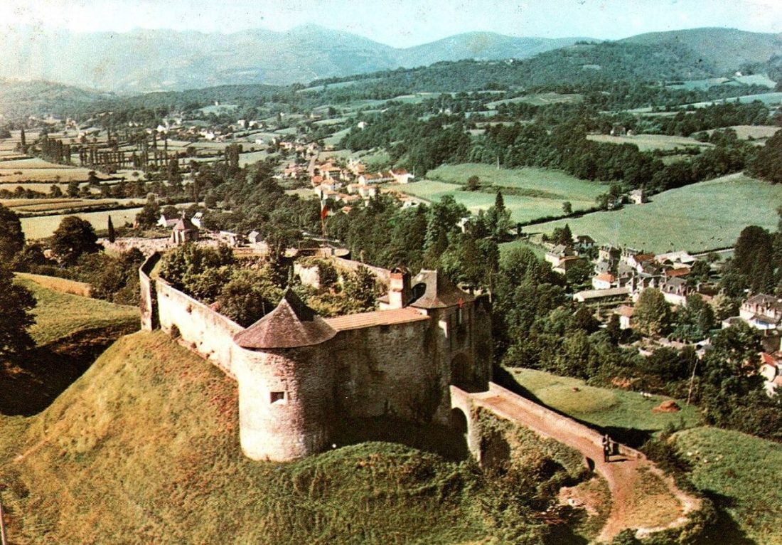 Vue de Mauléon-Licharre