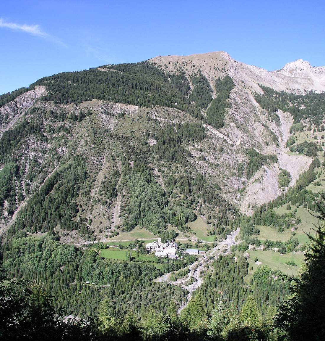 Vue de Méolans-Revel