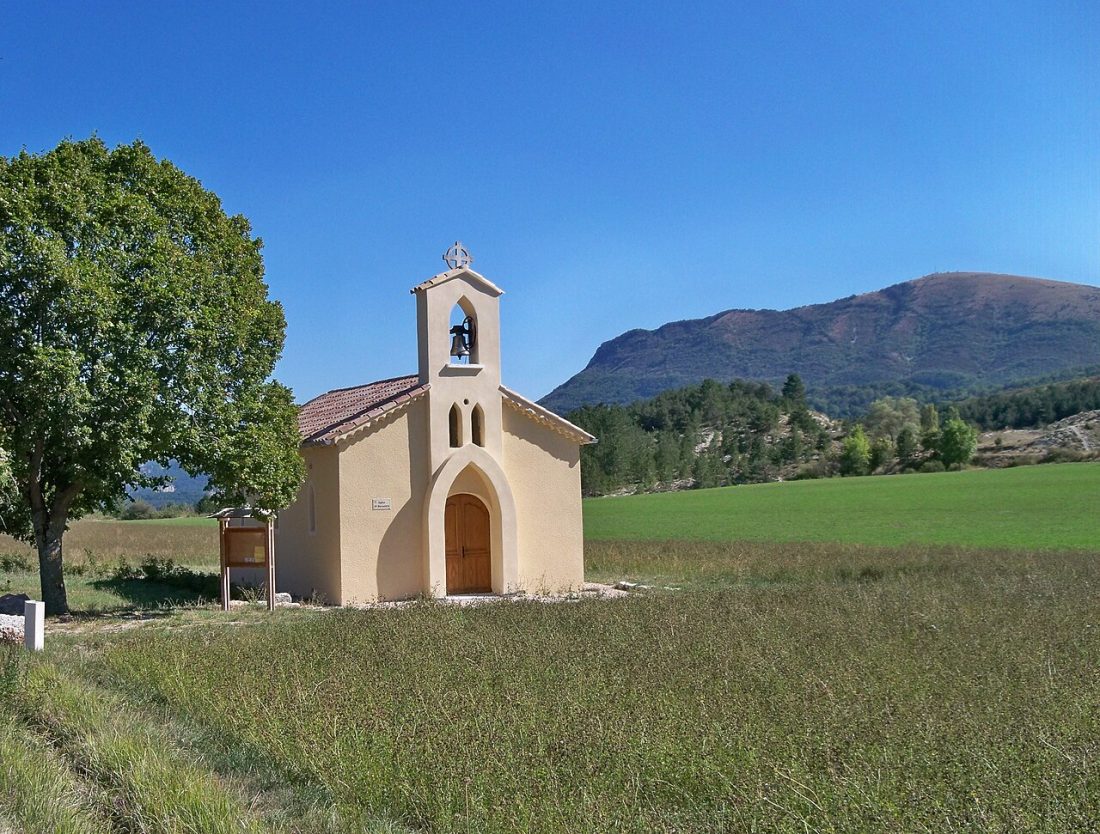 Vue de Mévouillon