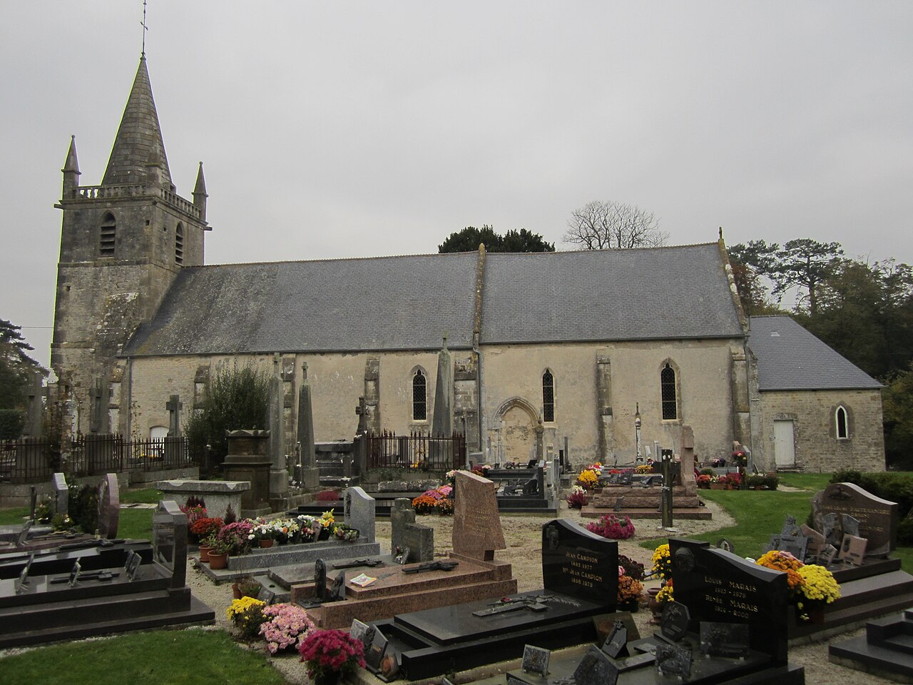 Vue de Neuville-au-Plain