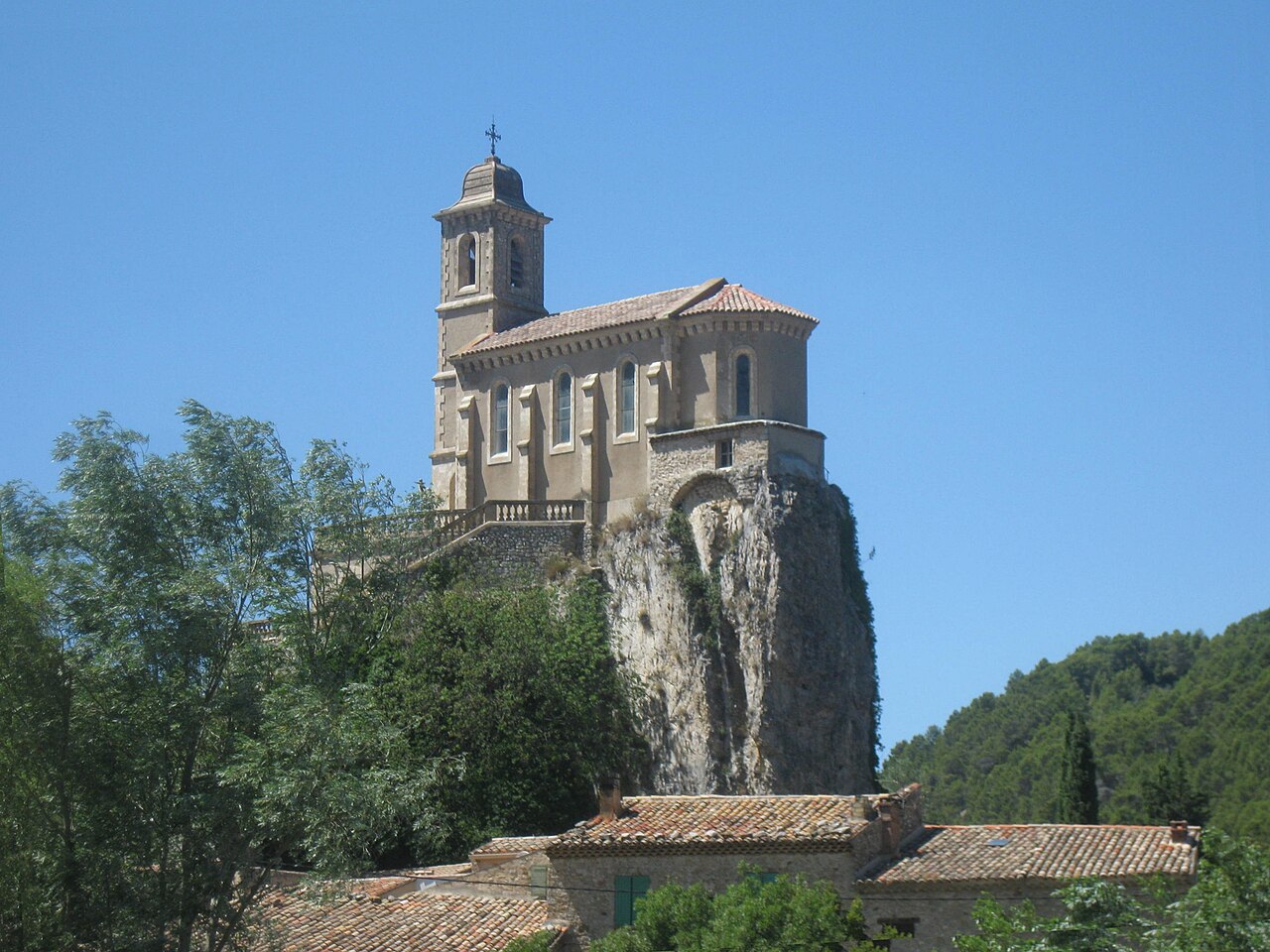 Vue de Pierrelongue