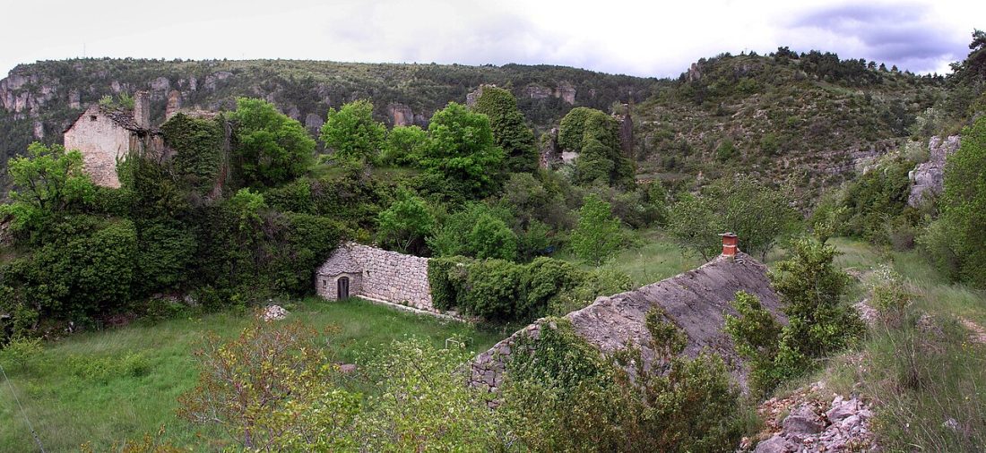 Vue de Saint-André-de-Vézines