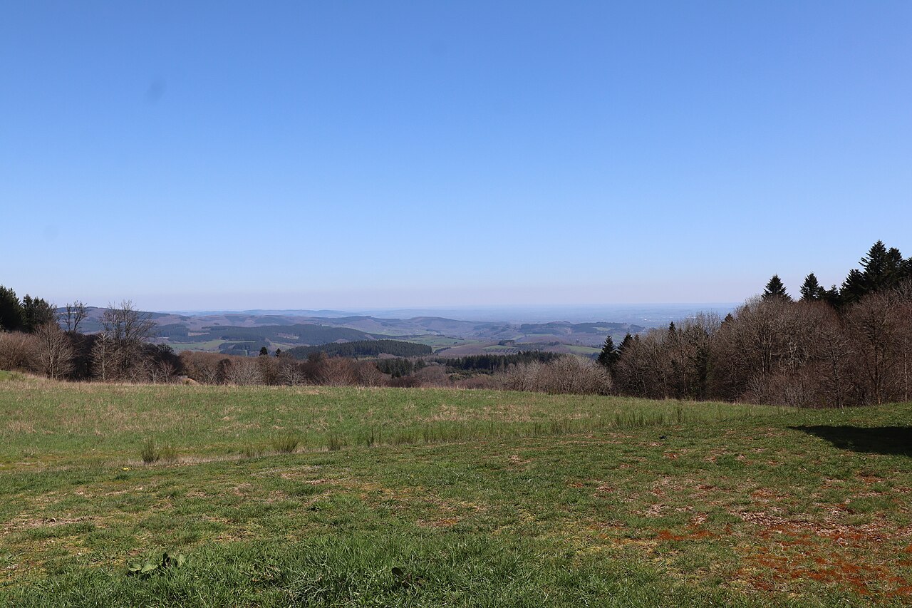 Vue de Saint-Léger-sous-Beuvray