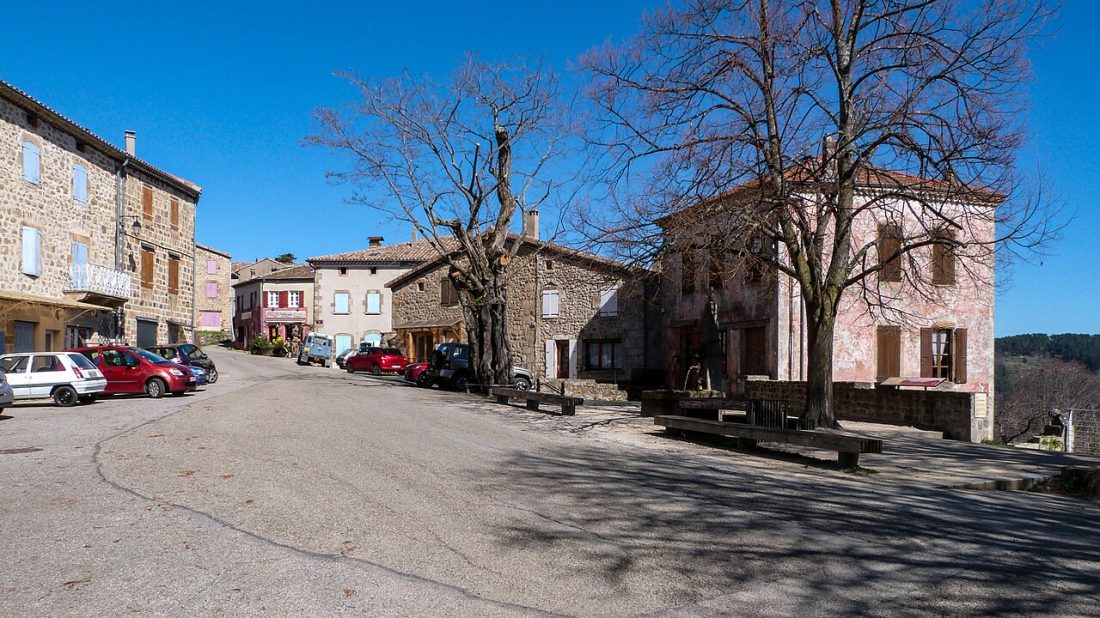 Vue de Saint-Michel-de-Chabrillanoux