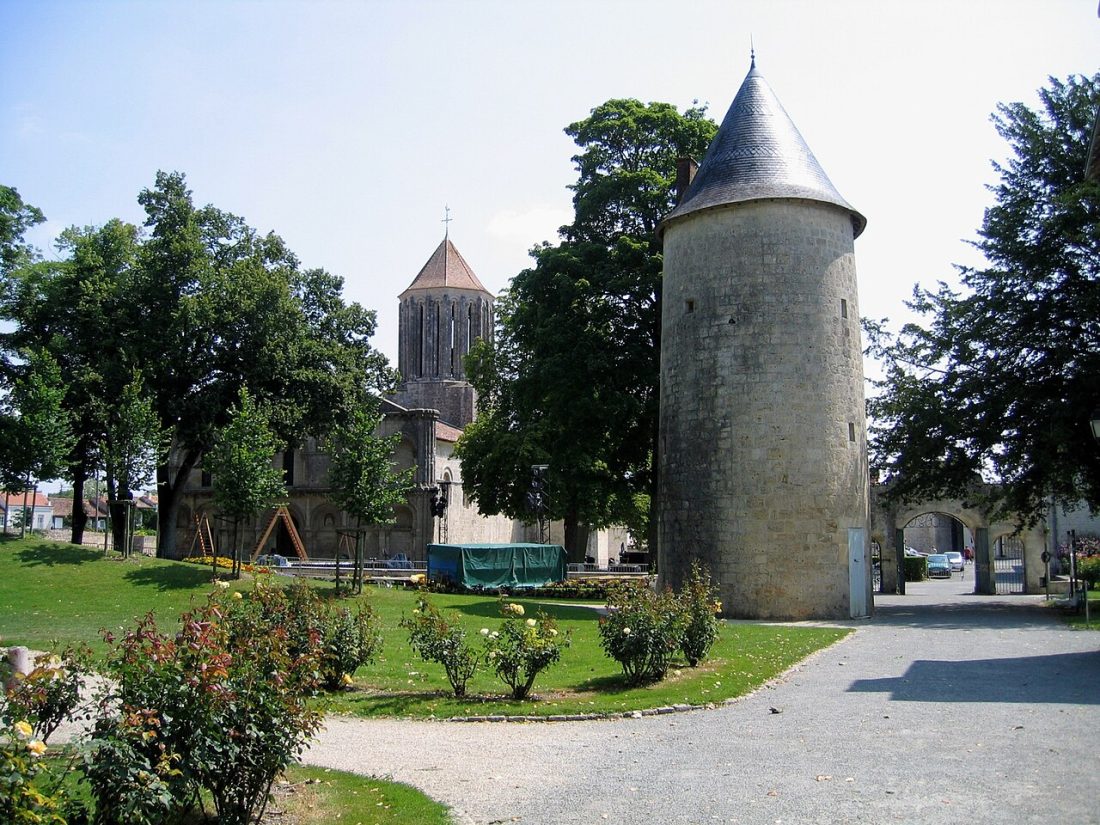 Vue de Surgères