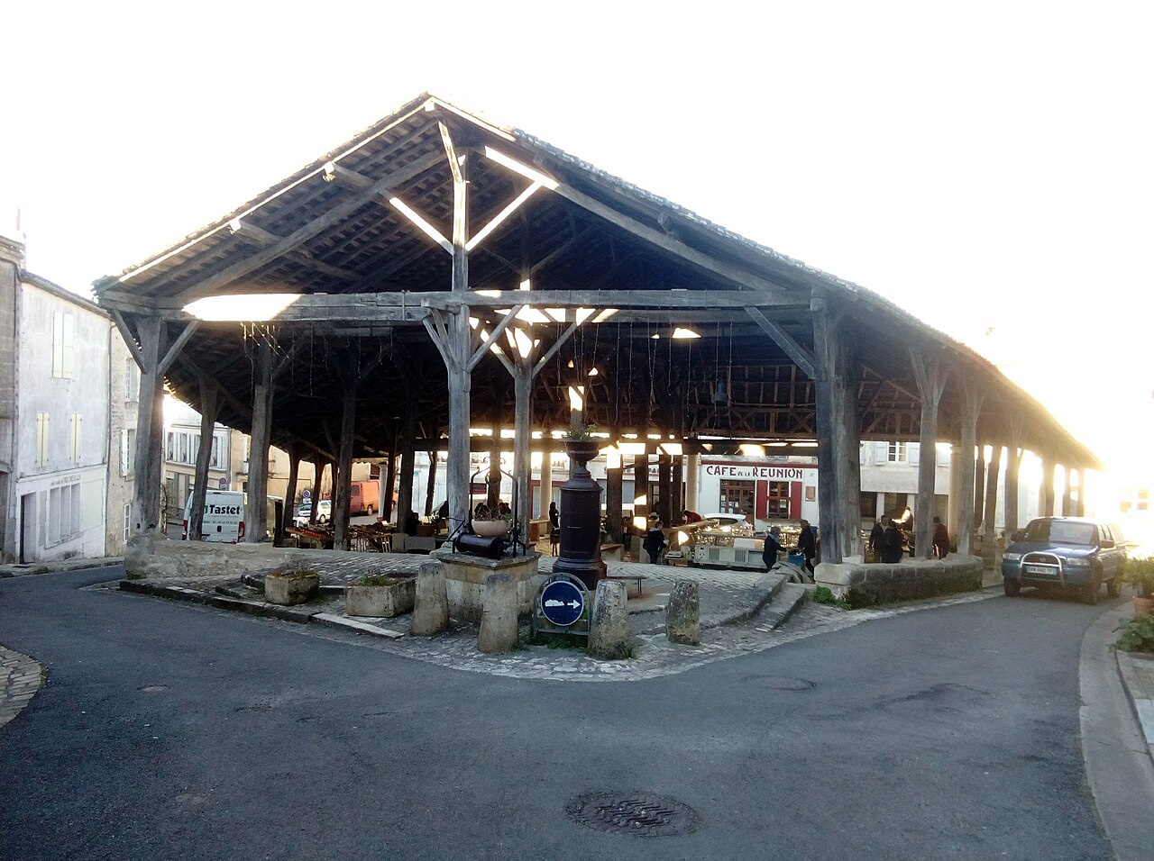 Vue de Villebois-Lavalette